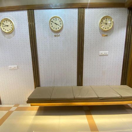 Hotel Bkc Crown - Near Trade Centre, Visa Consulate Mumbai Kültér fotó