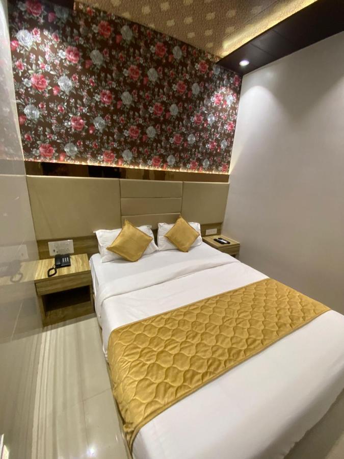 Hotel Bkc Crown - Near Trade Centre, Visa Consulate Mumbai Kültér fotó